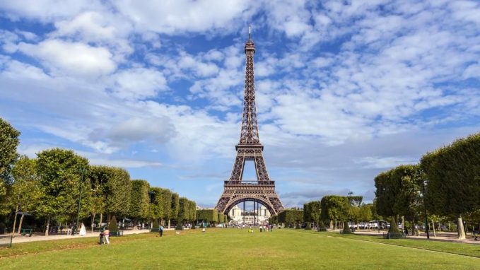 france-eiffel-tower.adapt.945.1 تحصیل در فرانسه